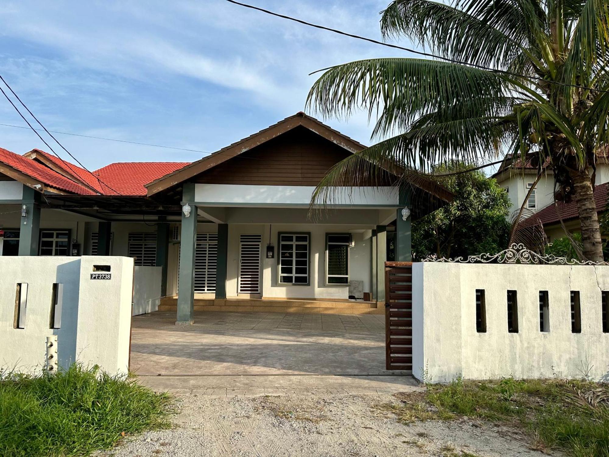 Sara Homestay Kuala Terengganu Luaran gambar